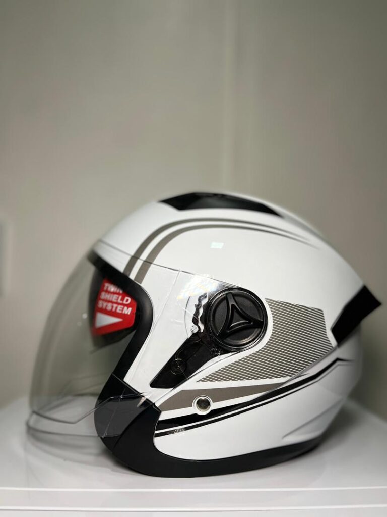 casco blanco 02