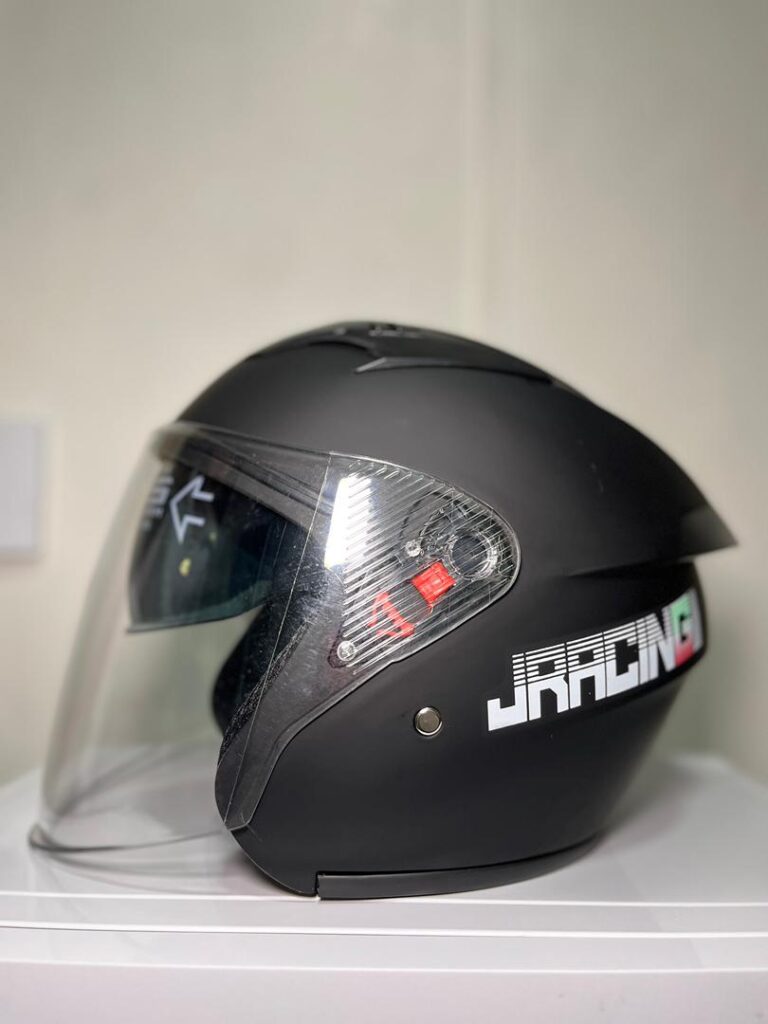 casco negro mate 01
