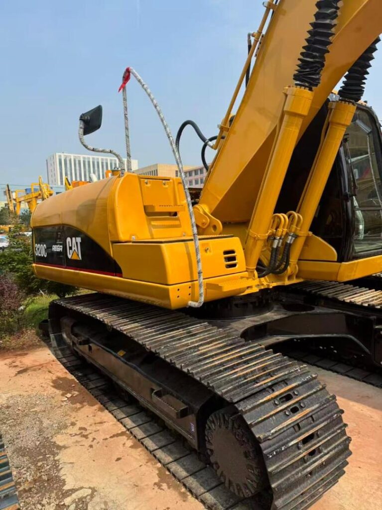 excavadora cat 320c 02