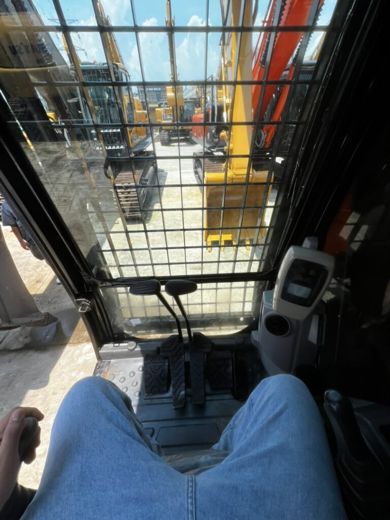 excavadora cat 320cl 03