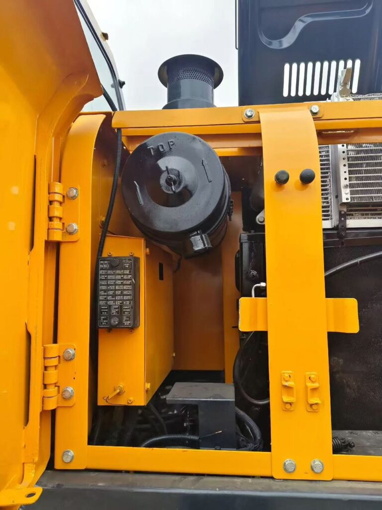 excavadora hyundai 220s 04